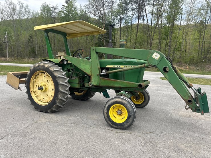 john-deere-3020-image-1