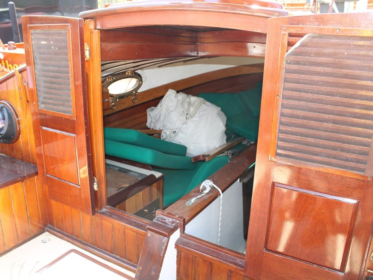 #9545-•-grimmalkin-–-18'-fenwick-williams-classic-wooden-catboat-w/-trailer-image-61