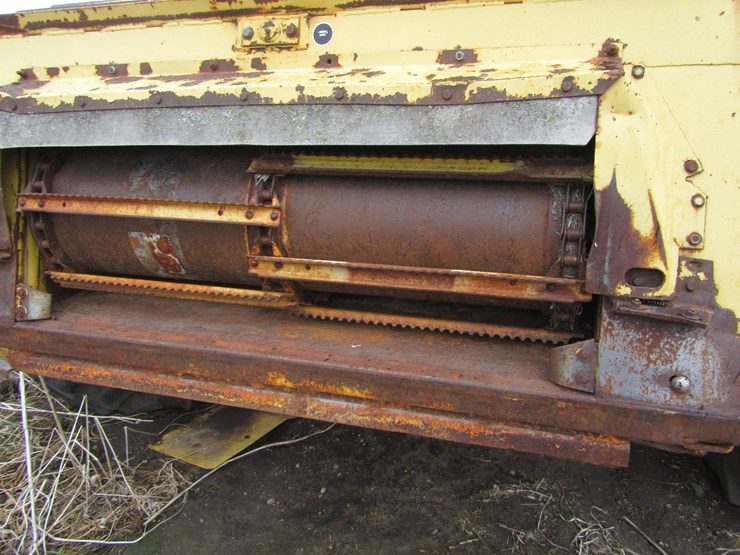 new-holland-tr96-image-5