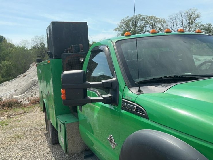 2014-ford-f450-image-32