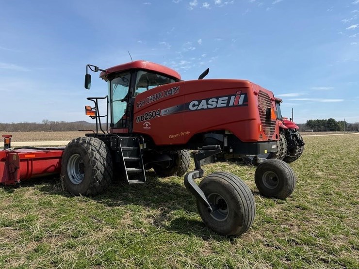 2015-case-ih-wd2504-image-13