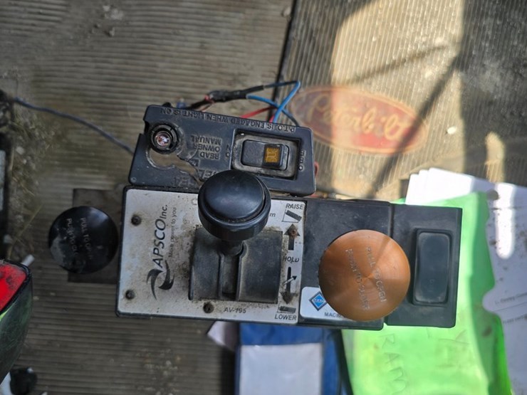 2017-peterbilt-348-image-120