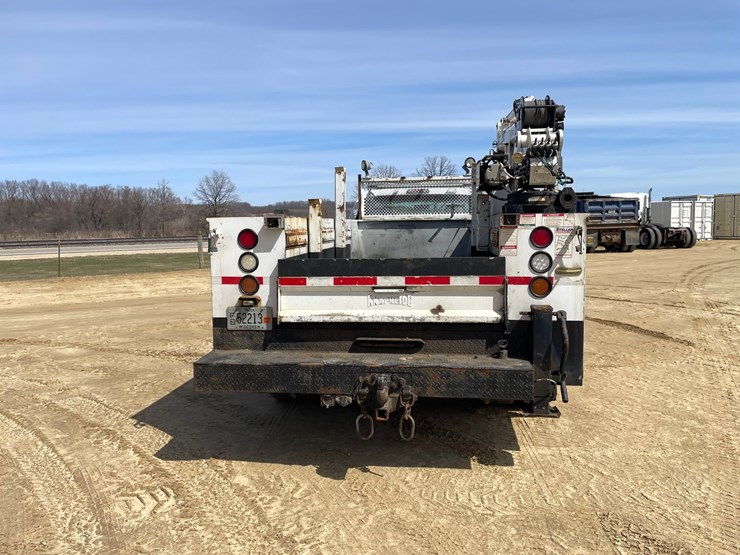 2011-ford-f550-image-6