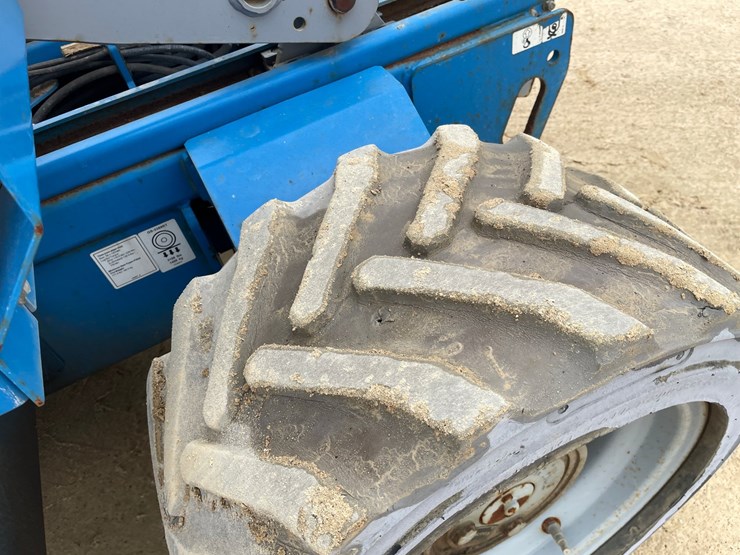 #7514-•-(s-2)-2012-genie-3369-rough-terrain-scissor-lift-image-62