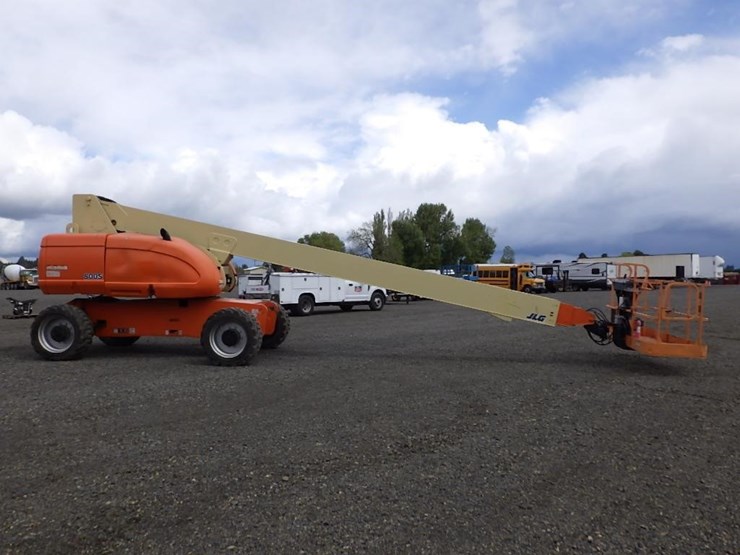 2008-jlg-800s-image-4