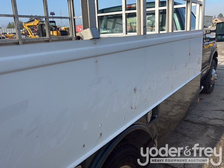 2011-ford-f350-image-25