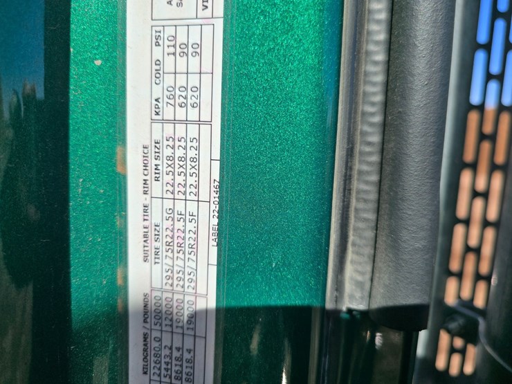 2019-peterbilt-567-image-53