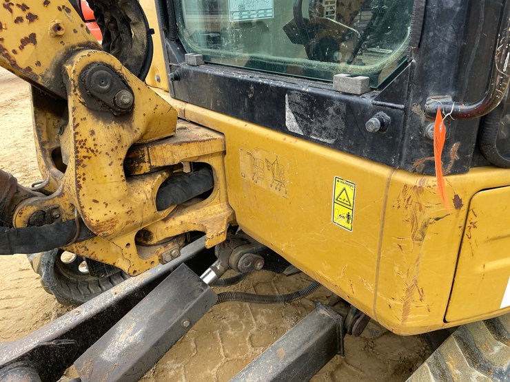 2014-caterpillar-303.5-image-20