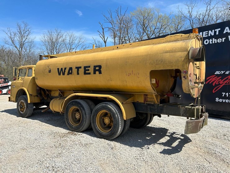 1983-caterpillar-3208-image-2