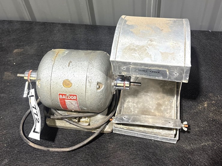 #772-•-baldor-polisher-image-2