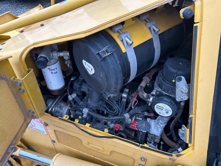 komatsu-d61pxi-23-image-29