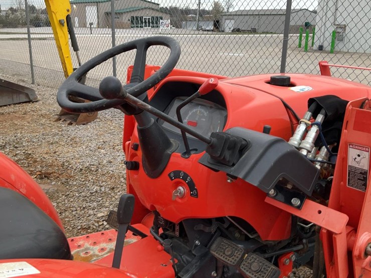 2021-kubota-l2501-image-38