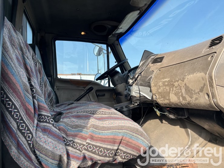 2005-sterling-acterra-image-40