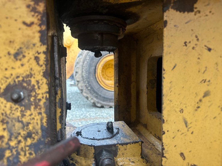 caterpillar-cp-563c-image-22