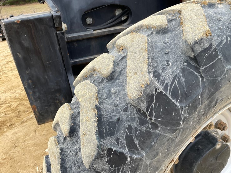 2013-jlg-g6-42a-image-67