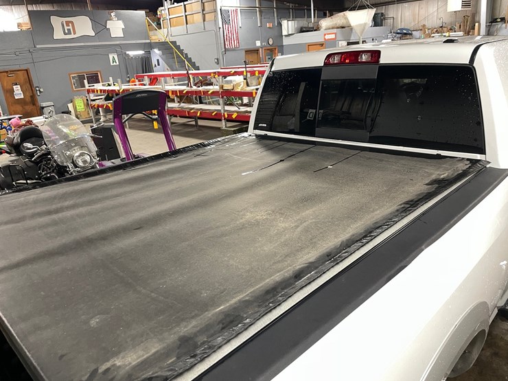 2012-dodge-3500-image-113