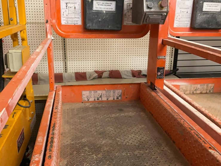 #416-•-2019-snorkel-19'-scissor-lift-image-6