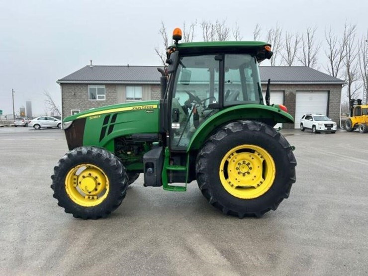 2016-john-deere-5085e-image-18