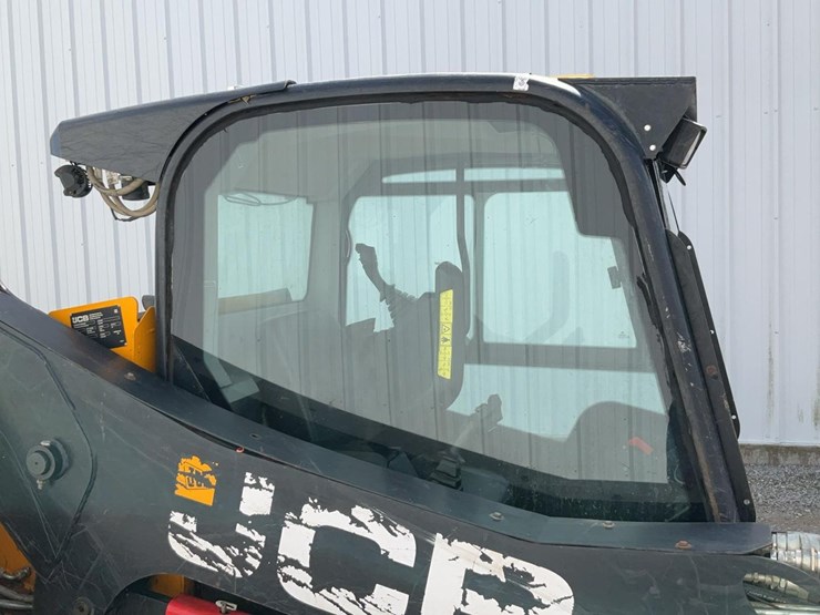 2021-jcb-215t-image-40