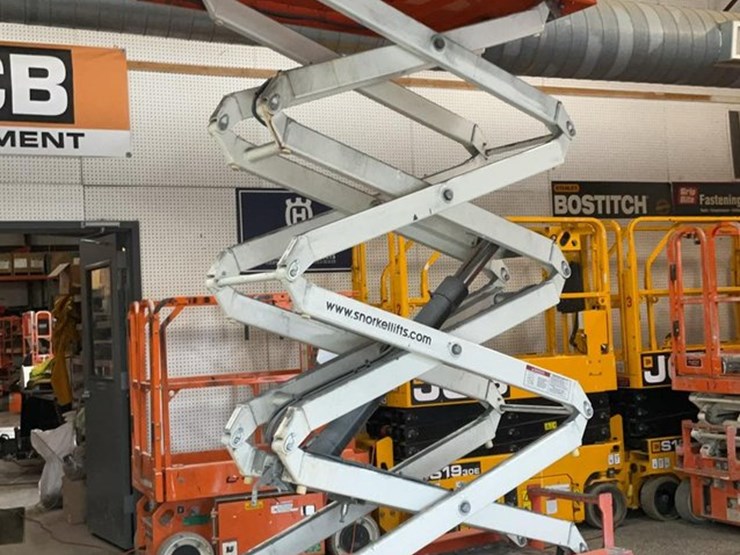 #424-•-2020-snorkel-19'-scissor-lift-image-22