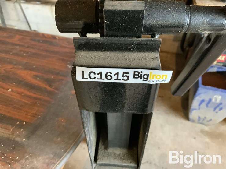 can-crusher-&-table-image-13