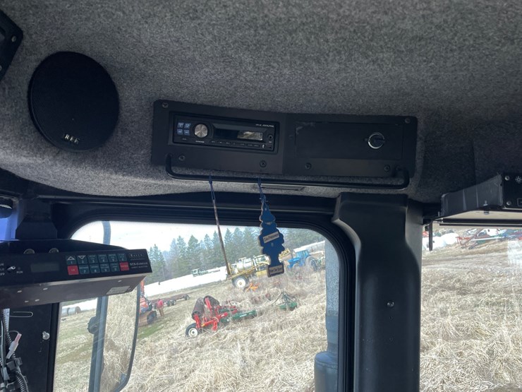 #5515-•-agco-rogator-u1264c-ag-chem-sprayer-image-43