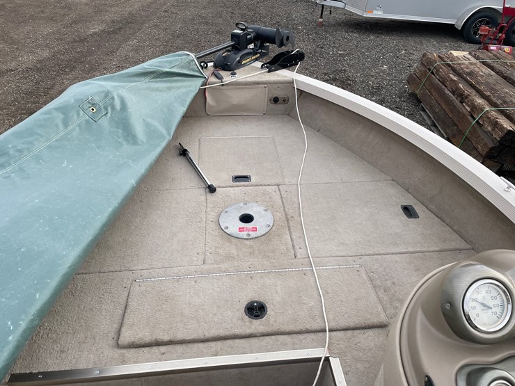 #2338-•-2002-crestliner-1650-fish-hawk-fishing-boat-(has-wi-title)-image-14