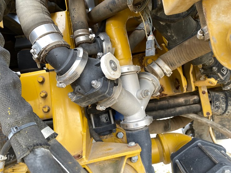 #5514-•-agco-rogator-u1264c-ag-chem-sprayer-image-12