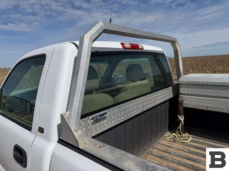 2005-chevrolet-silverado-1500-image-13