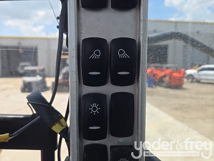 2021-volvo-l90h-image-135