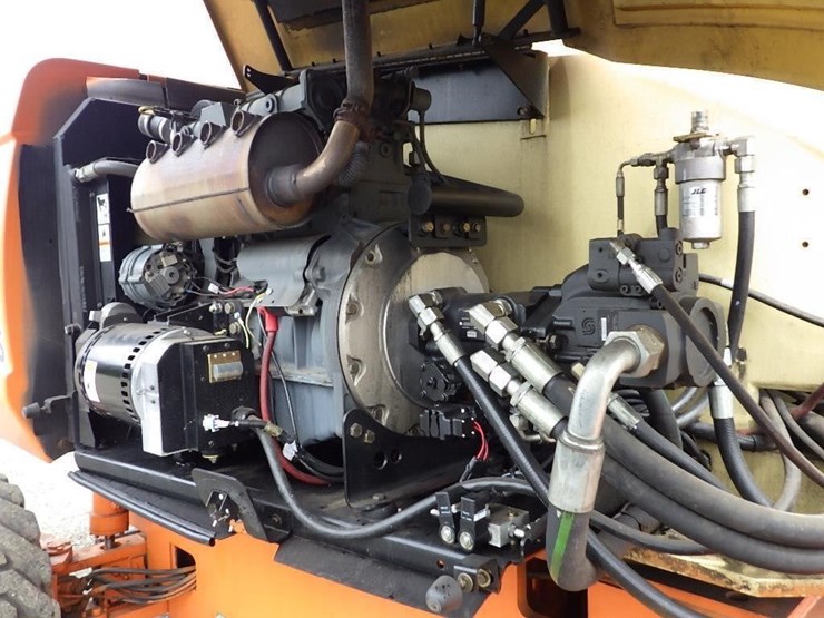 2008-jlg-800s-image-9