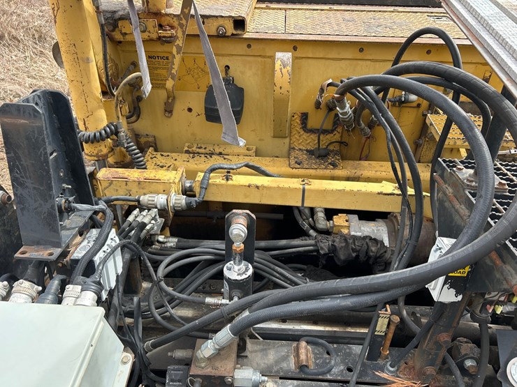 caterpillar-ap-1055b-image-26