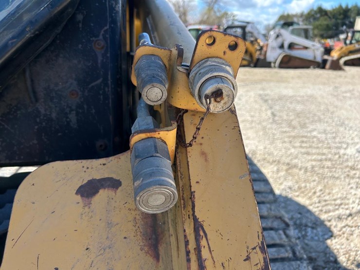 caterpillar-267b-image-11