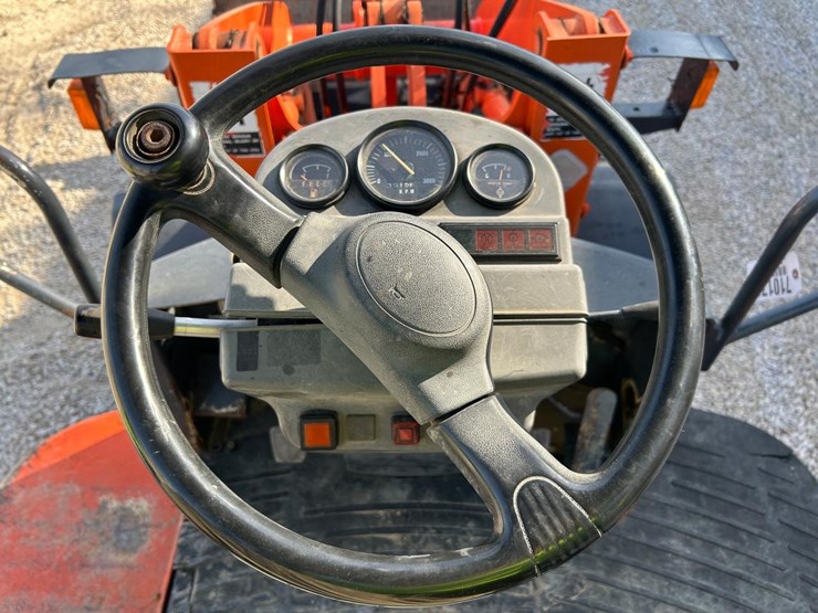 kubota-r420s-image-19