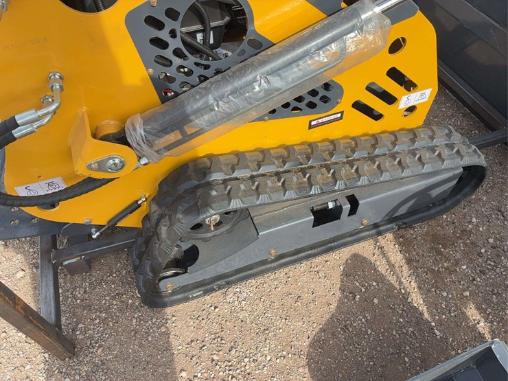 mini-2025-sdll60-skid-steer-image-11