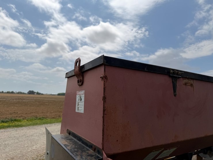 #45251-•-scotts-levee-packer-with-w&a-seeder-image-34