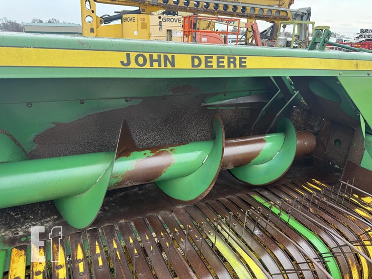 john-deere-348-image-4