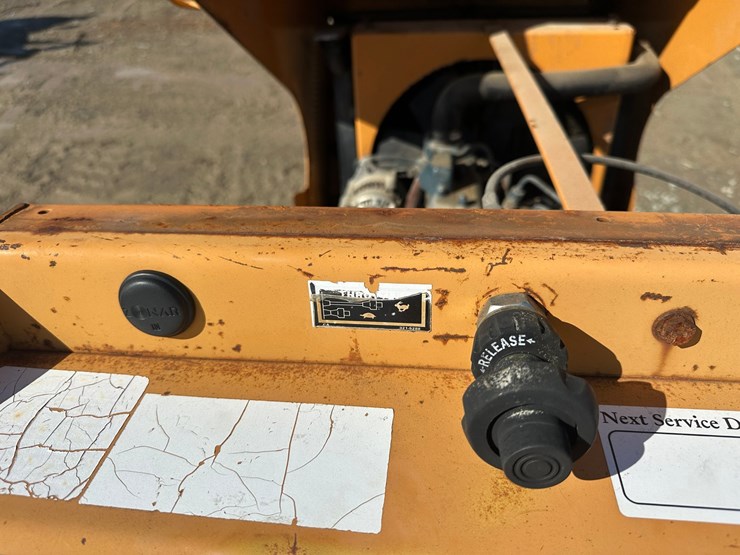 case-maxi-sneaker-image-40