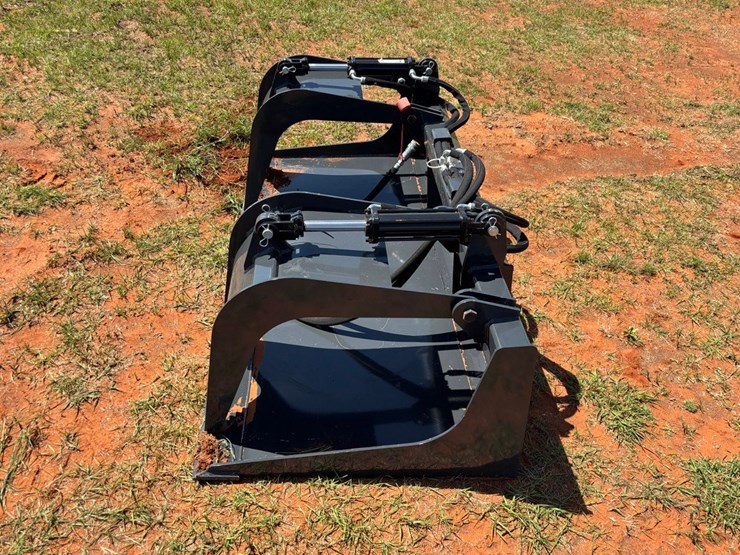 2025-wolverine-grapple-bucket-image-2