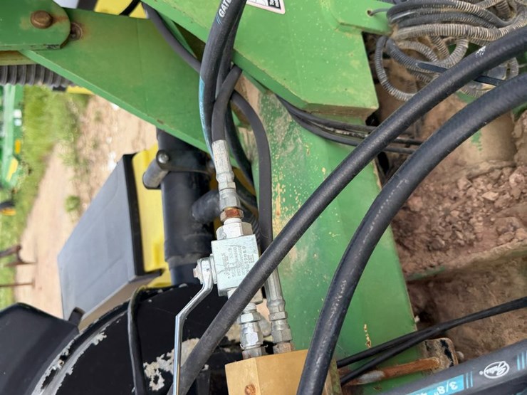 john-deere-1720-image-99