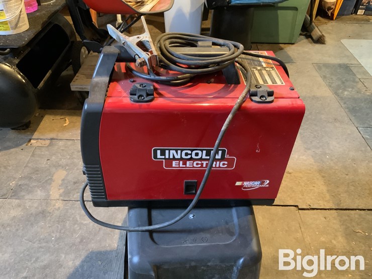 lincoln-electric-180-easy-mig-wire-welder-image-8