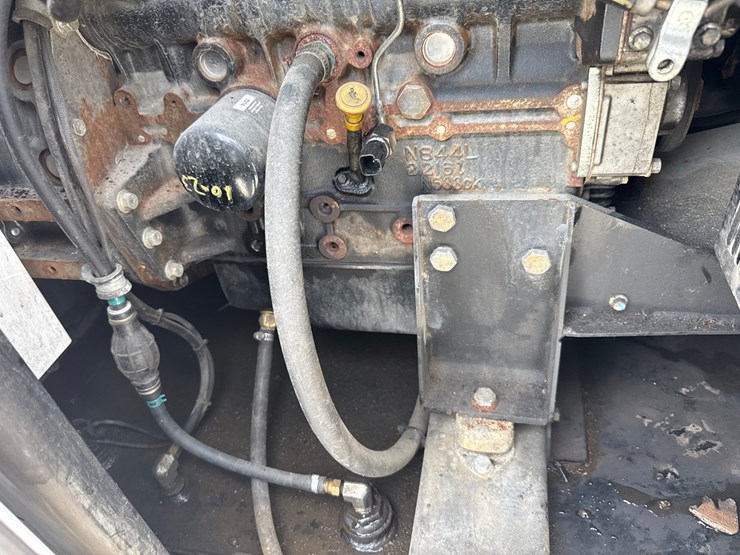 massey-ferguson-8-image-25