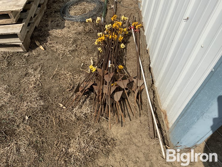 electric-fence-posts-image-2