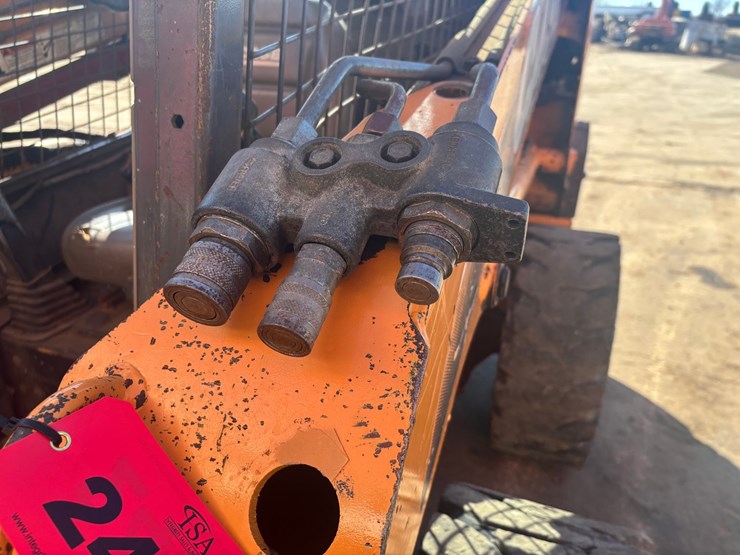 2011-case-sr220-image-22