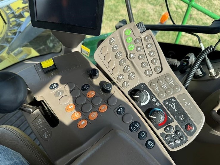 2019-john-deere-9700i-image-37