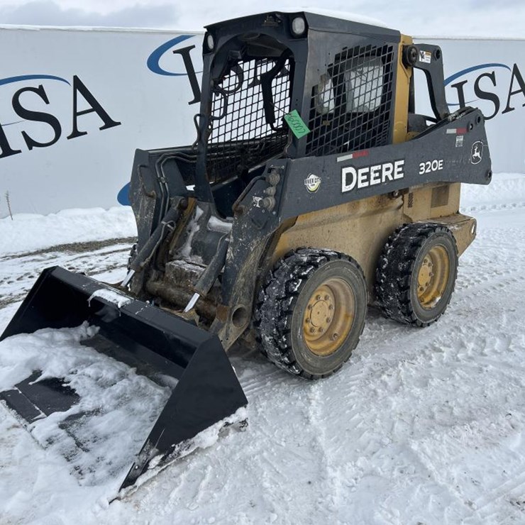 DEERE 320E