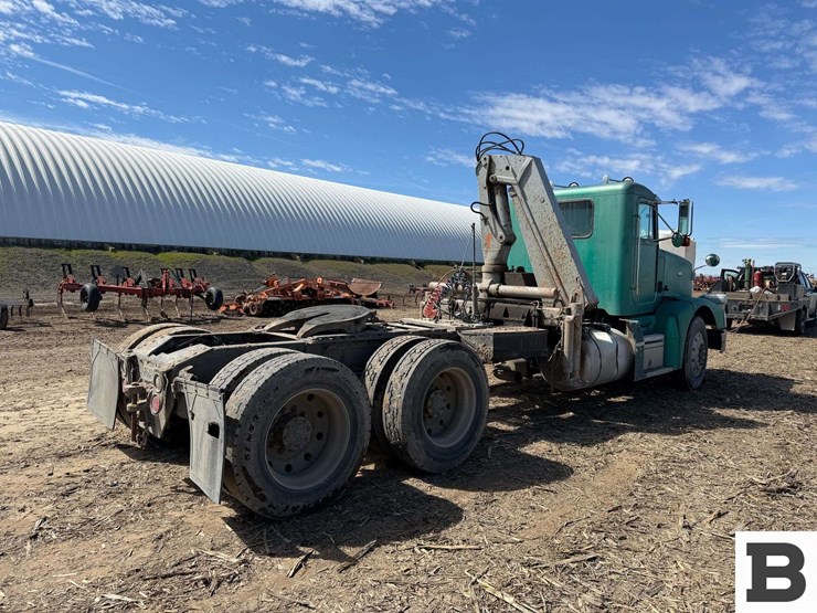 1990-peterbilt-377-image-5