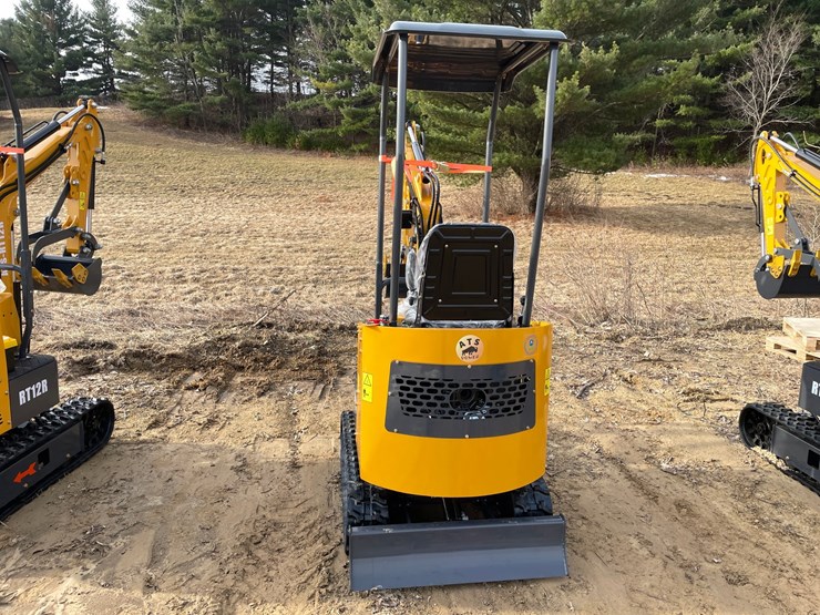 #1041-•-new-ats-rt12r-mini-excavator-image-6