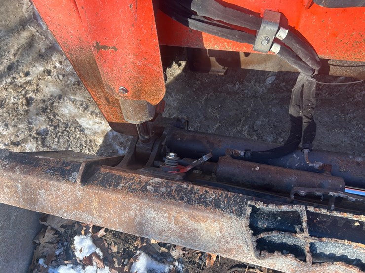 2018-kubota-ssv75-image-58