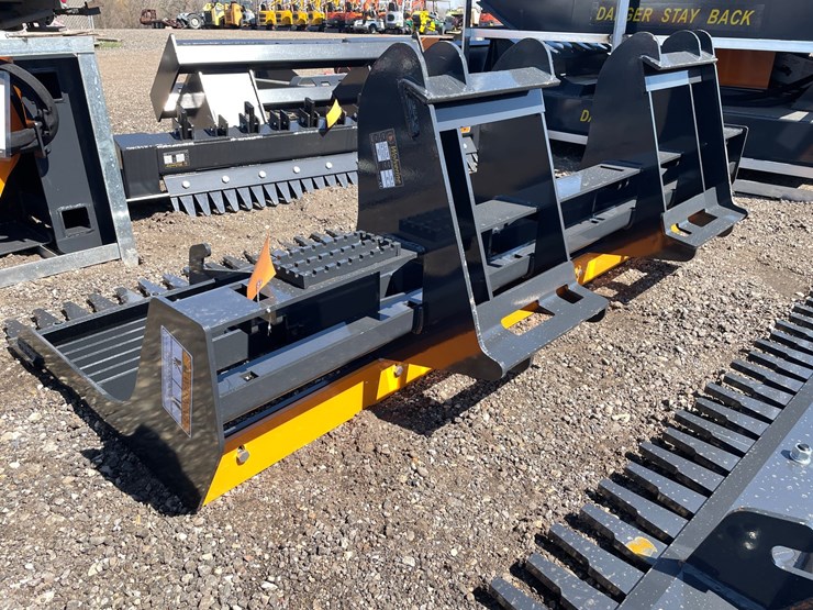 #3471-•-unused,-skidsteer-land-plane-image-3